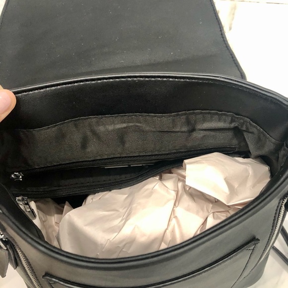 BLACK backpack convertible purse - Picture 4 of 6